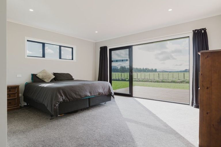 Photo of property in 23a Edward Street