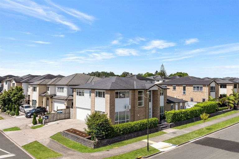 Photo of property in 20 Moville Drive, Flat Bush, Auckland, 2019