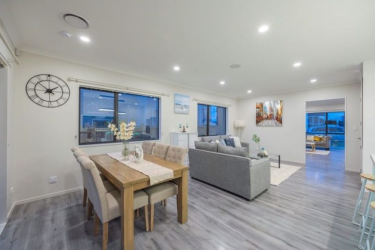 Photo of property in 10 Drumconnell Drive, Flat Bush, Auckland, 2019