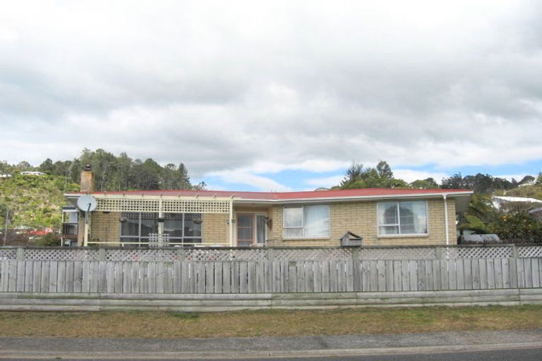 Photo of property in 2 Sapphire Crescent, Tairua, 3508