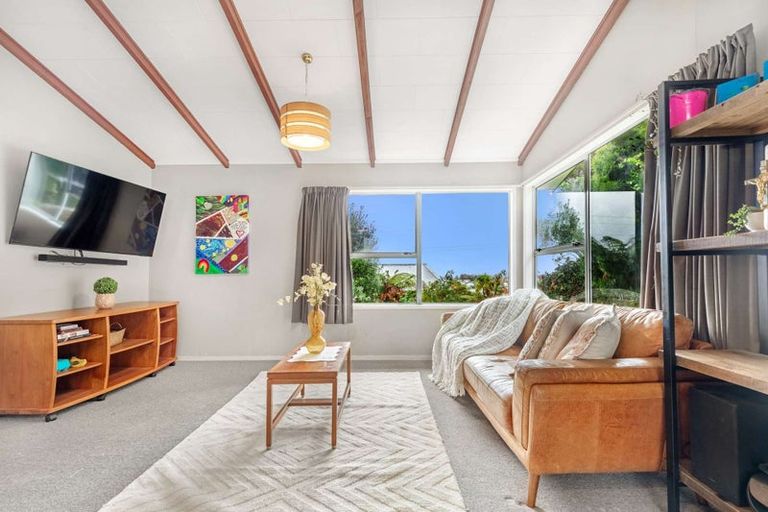 Photo of property in 75 Mallard Drive, Selwyn Heights, Rotorua, 3015