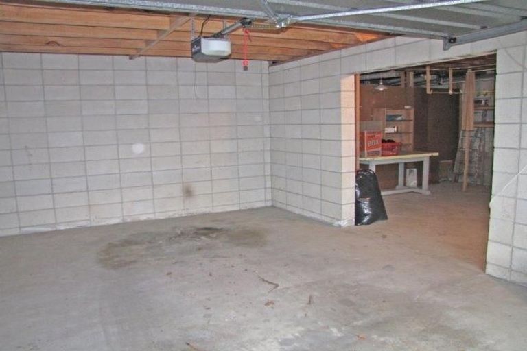 Photo of property in 2/126 Thompson Road, Bluff Hill, Napier, 4110