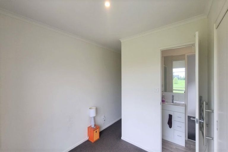 Photo of property in 32 Cupples Street, Papamoa Beach, Papamoa, 3118