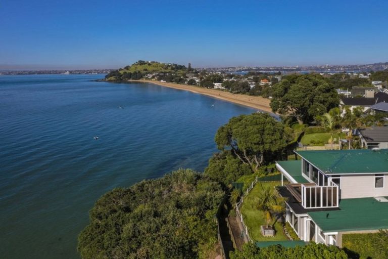 Photo of property in 116a Vauxhall Road, Narrow Neck, Auckland, 0624