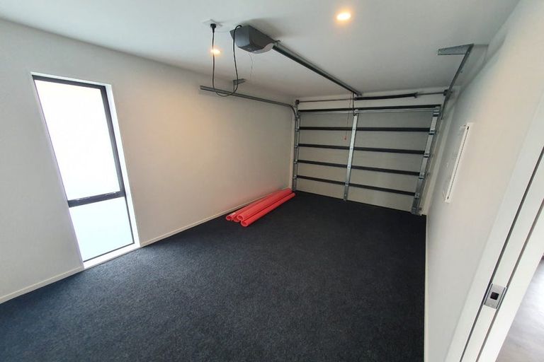 Photo of property in 2 Shortfin Place, Flat Bush, Auckland, 2019