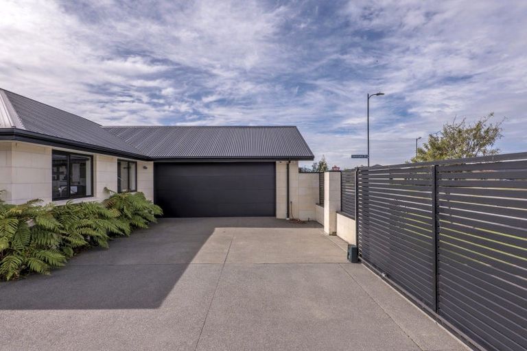 Photo of property in 6 Emma Street, Marshland, Christchurch, 8083