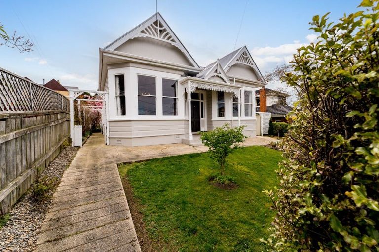 Photo of property in 20 Carnarvon Street, Belleknowes, Dunedin, 9011