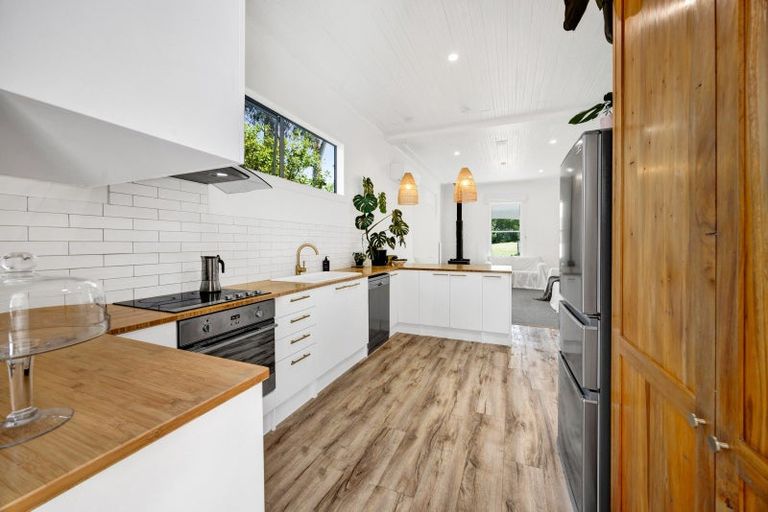 Photo of property in 13 Standish Street, Midhirst, Stratford, 4394