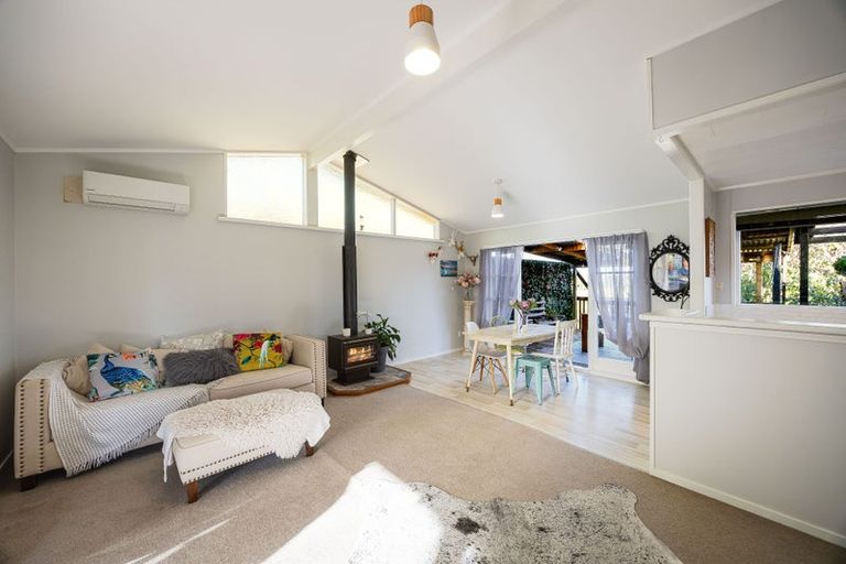 Photo of property in 33 Brigitte View, Snells Beach, 0920