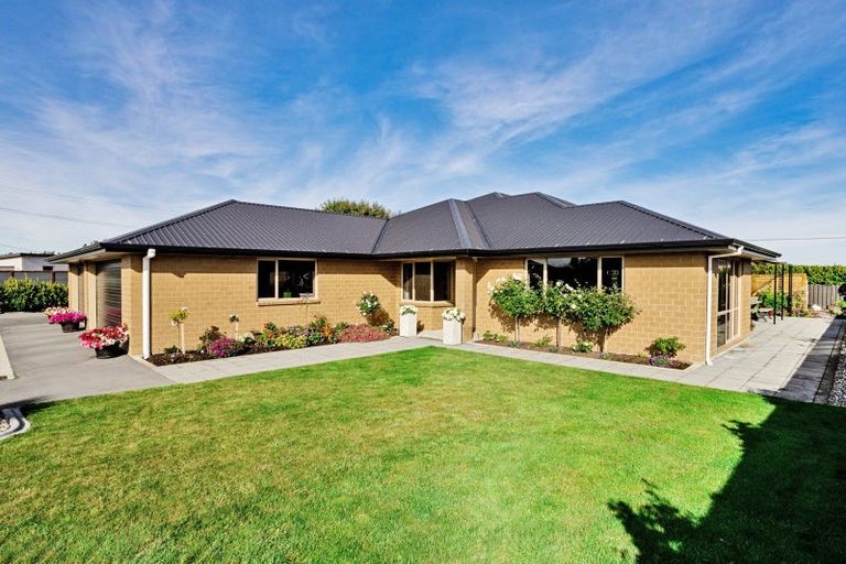 Photo of property in 65 Oteramika Road, Rockdale, Invercargill, 9812