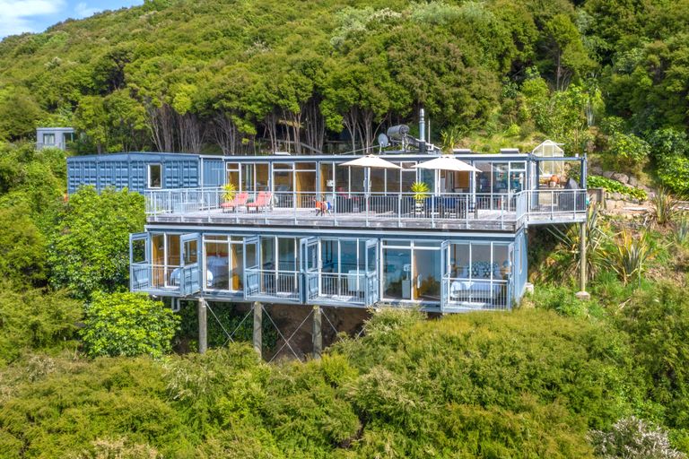 Photo of property in 176 Wainui Main Road, French Farm, 7582