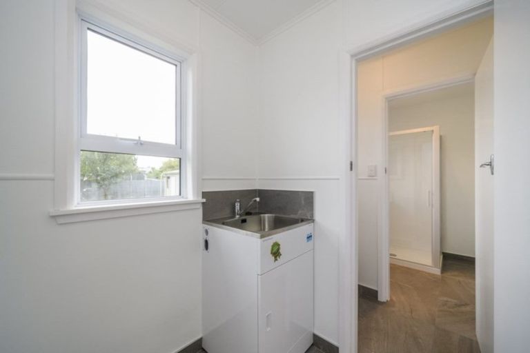 Photo of property in 649 Featherston Street, Roslyn, Palmerston North, 4414