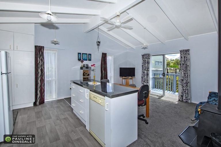 Photo of property in 8a Bloomfield Place, Onerahi, Whangarei, 0110