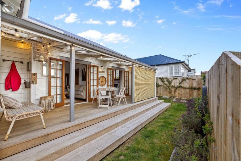 Photo of property in 12 High Street, Tirau, 3410