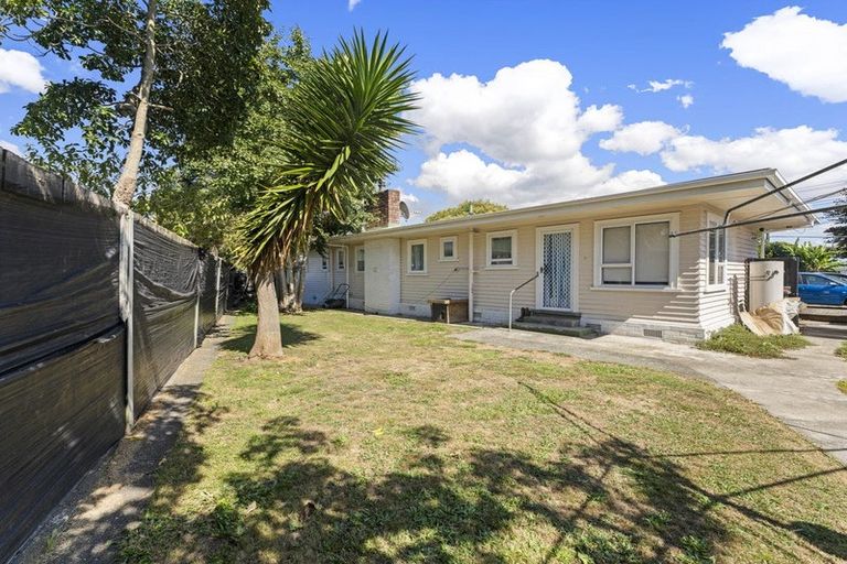 Photo of property in 5 Clevedon Road, Papakura, 2110