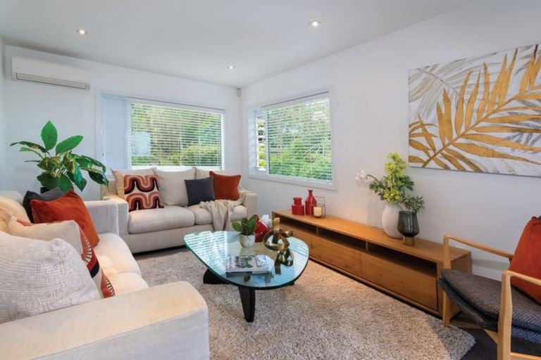 Photo of property in 37a Peter Terrace, Castor Bay, Auckland, 0620