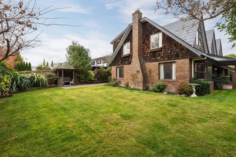 Photo of property in 24 Tomes Road, St Albans, Christchurch, 8052