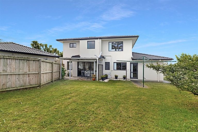 Photo of property in 52b Rimu Street, New Lynn, Auckland, 0600