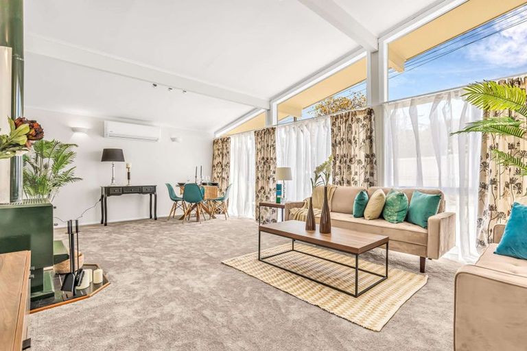 Photo of property in 116 Birkdale Road, Birkdale, Auckland, 0626