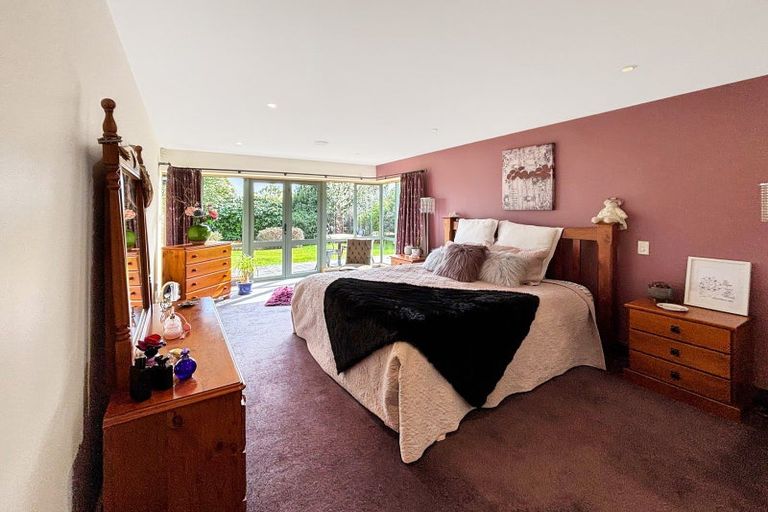 Photo of property in 12 Grove Avenue, Weston, Oamaru, 9401