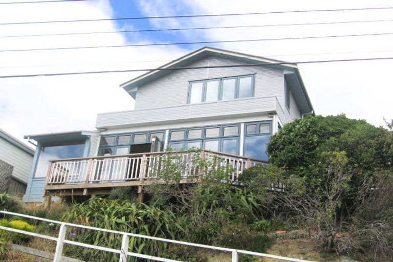 Photo of property in 25 Dorking Road, Brooklyn, Wellington, 6021