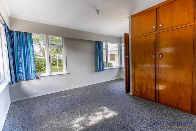 Photo of property in 11 Mappleton Avenue, Burnside, Christchurch, 8053