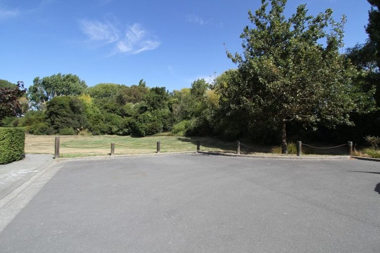 Photo of property in 15 Seager Lane, Hillmorton, Christchurch, 8024