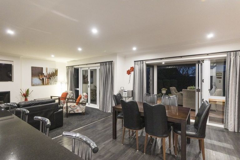 Photo of property in 14 Doncaster Court, Awapuni, Palmerston North, 4412