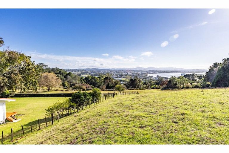 Photo of property in 106 Old Golf Course Road, Dargaville, 0371