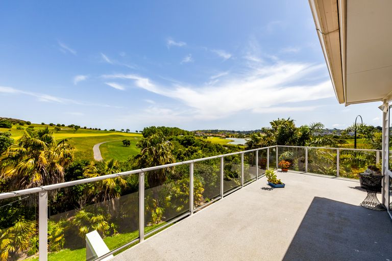 Photo of property in 340 Gulf Harbour Drive, Gulf Harbour, Whangaparaoa, 0930
