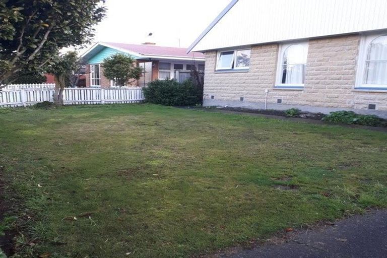 Photo of property in 35 Carruthers Street, Ilam, Christchurch, 8041