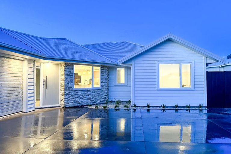 Photo of property in 69 Freedom Drive, Kelvin Grove, Palmerston North, 4414