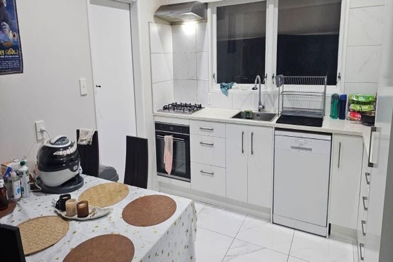 Photo of property in 2/11 Wentworth Avenue, Papatoetoe, Auckland, 2025