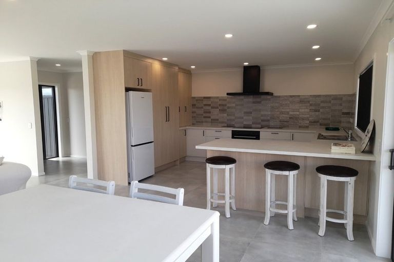 Photo of property in 10 Uku Way, Wharewaka, Taupo, 3330