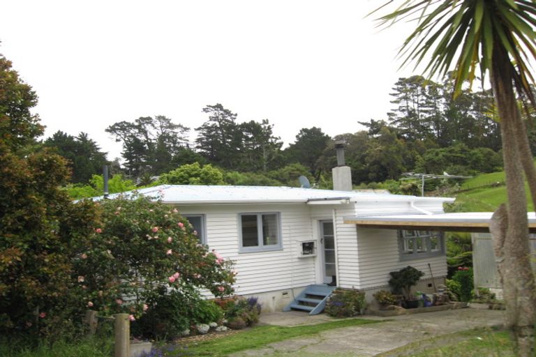 Photo of property in 254 Muriwai Road, Waimauku, 0881