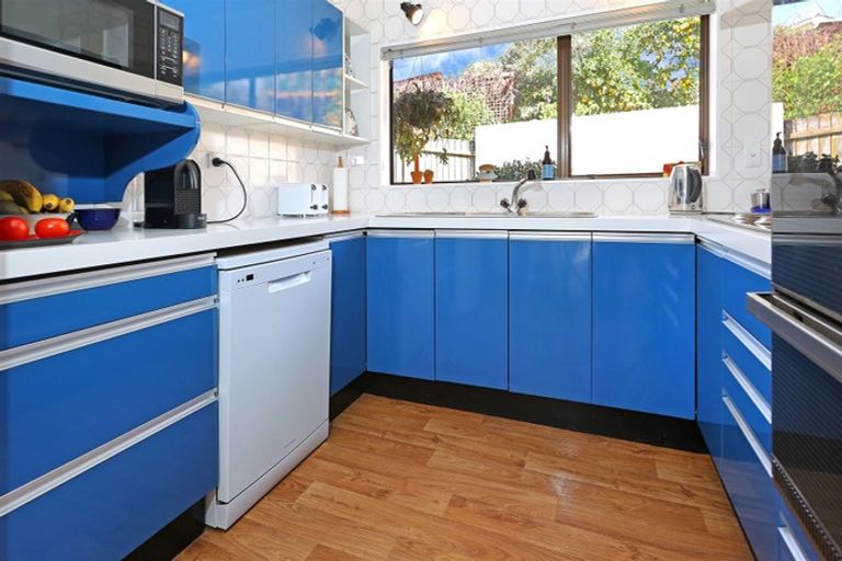 Photo of property in 13 Vintage Drive, Henderson, Auckland, 0612