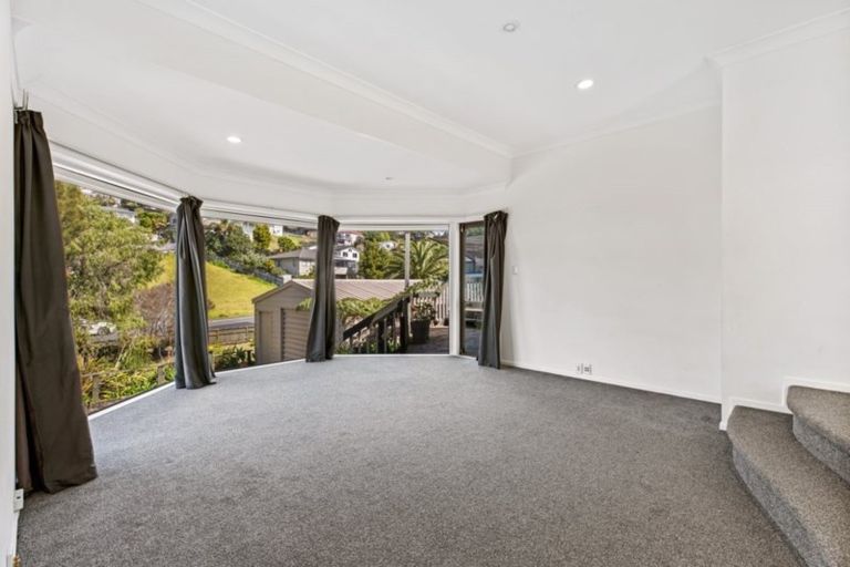 Photo of property in 52 Ferry Road, Arkles Bay, Whangaparaoa, 0932