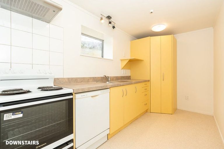 Photo of property in 4 Bankart Street, Raglan, 3225