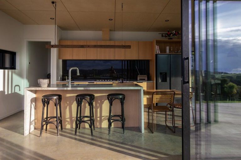 Photo of property in 215b Benseman Road, Raglan, 3296