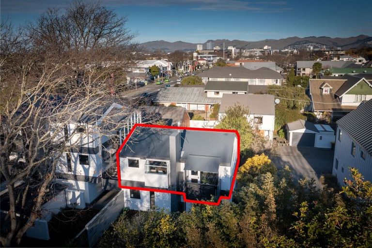 Photo of property in 2/63 Papanui Road, Merivale, Christchurch, 8014