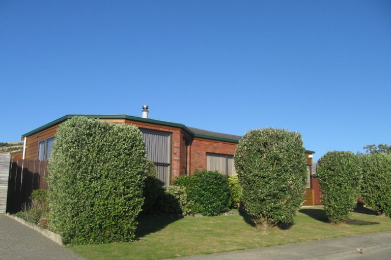 Photo of property in 51 James Cook Drive, Whitby, Porirua, 5024