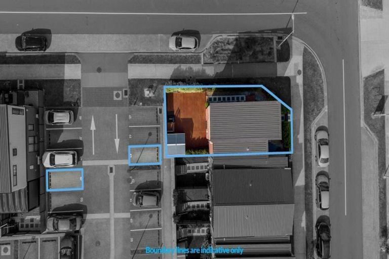 Photo of property in 28 Treeline Lane, Flat Bush, Auckland, 2019