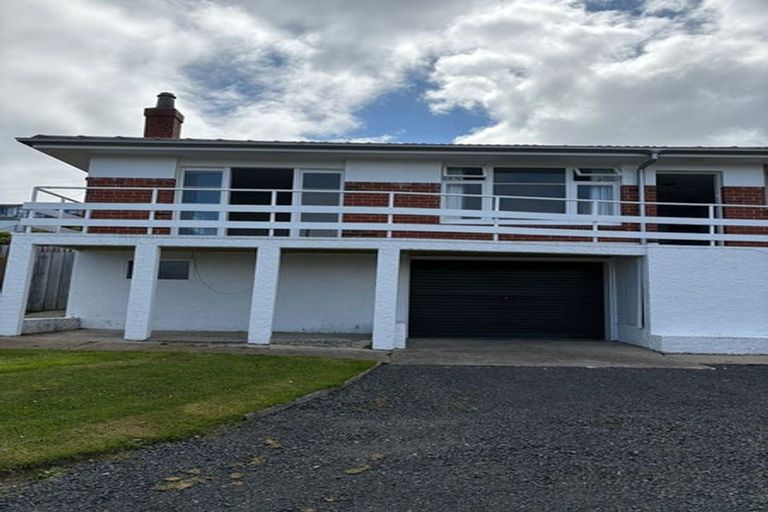 Photo of property in 15 Seaview Terrace, Kew, Dunedin, 9012