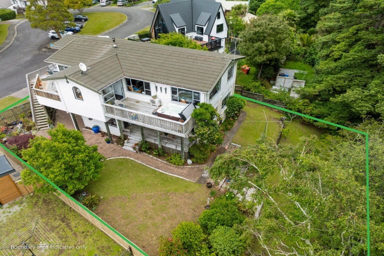 Photo of property in 115 Chevron Crescent, Whangamata, 3620