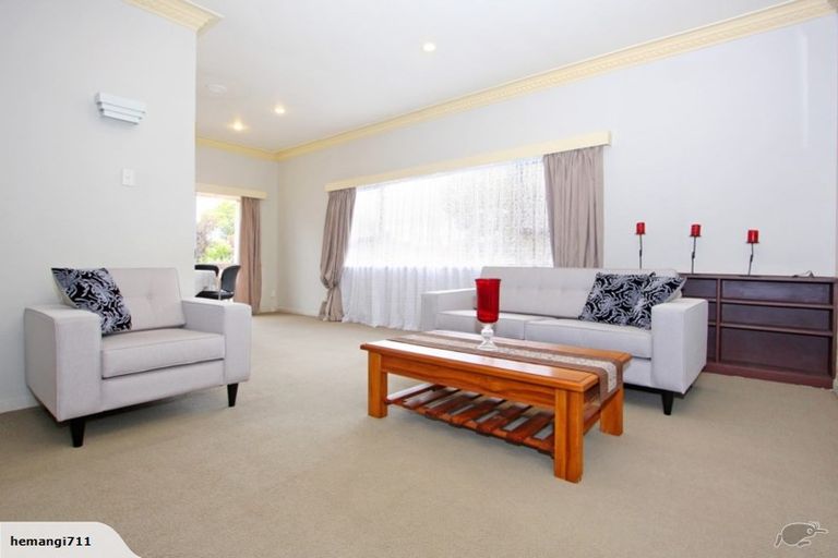 Photo of property in 110 Rangitoto Road, Papatoetoe, Auckland, 2025