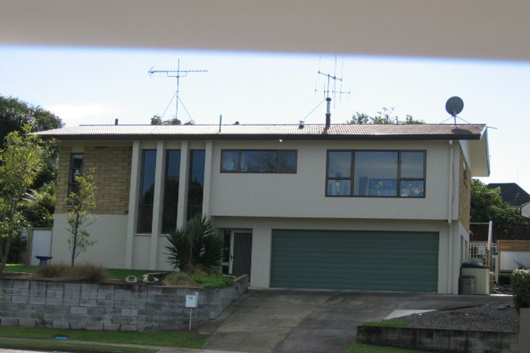 Photo of property in 14 Esmae Place, Dinsdale, Hamilton, 3204