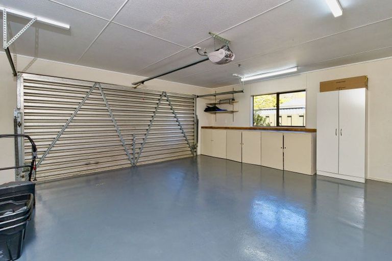 Photo of property in 24 Hunters Hill, Havelock North, 4130