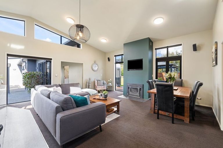 Photo of property in 5/454 Stoney Creek Road, Kelvin Grove, Palmerston North, 4470