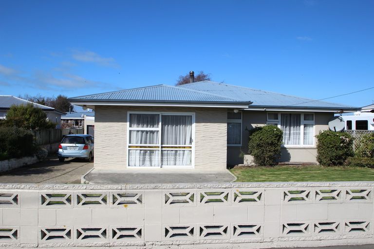 Photo of property in 51 Stuart Street, Holmes Hill, Oamaru, 9401