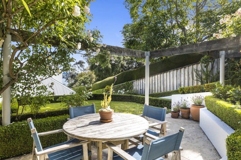 Photo of property in 34 Marine Parade, Macandrew Bay, Dunedin, 9014